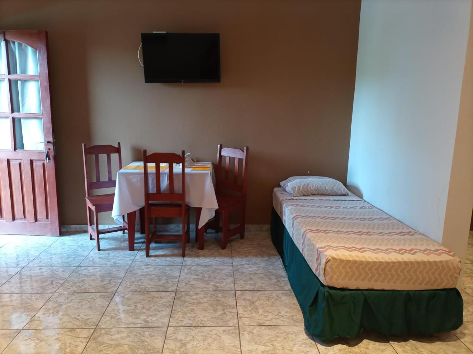 Hotel Village Del Sol Пуэрто-Игуасу Экстерьер фото