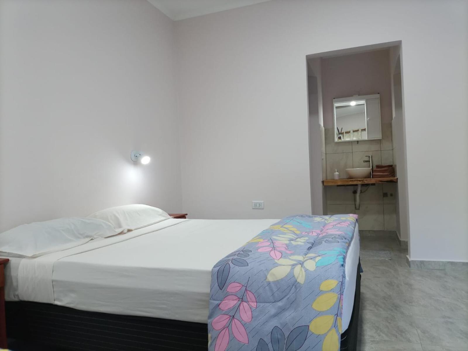 Hotel Village Del Sol Пуэрто-Игуасу Экстерьер фото